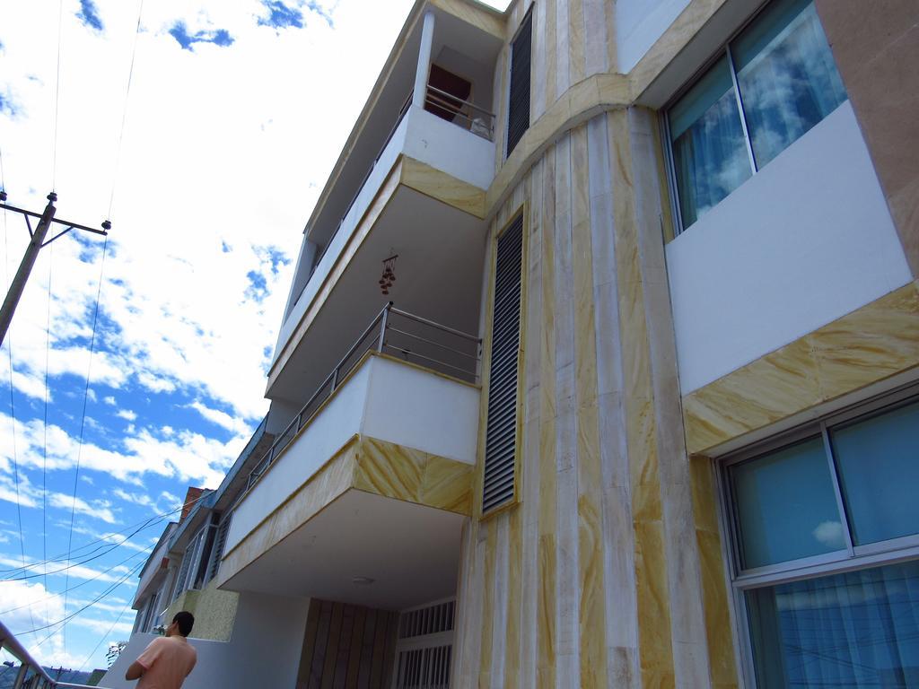 Hotel Getsemani Bga ブカラマンガ エクステリア 写真